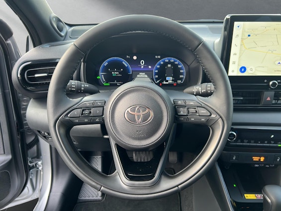 Vehicle image 4 Vehicle image 4