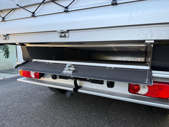 Vehicle image 14 Vehicle image 14