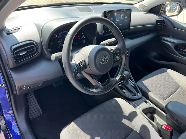Toyota Yaris 1.5 VVT-i HSD Trend