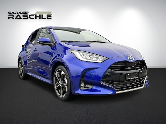 First vehicle image First vehicle image