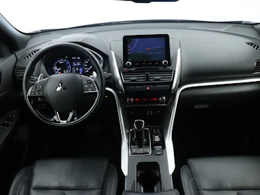 MITSUBISHI ECLIPSE CROSS 9