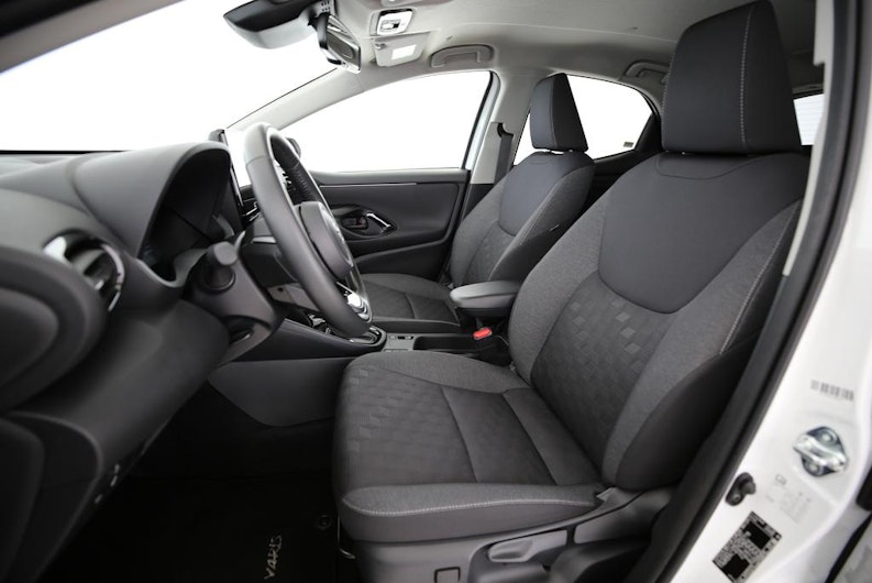 Vehicle image TOYOTA YARIS