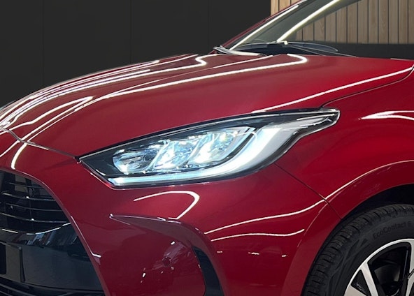 Vehicle image 8 Vehicle image 8