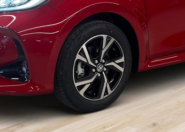 Vehicle image 9 Vehicle image 9