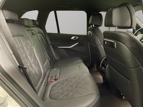 Vehicle image BMW X5 30d xDrive SAG