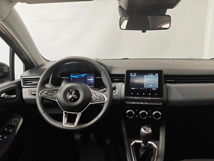 Vehicle image MITSUBISHI COLT