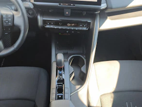 https://vehicle.imgix.net/4077642/2b6ac372-7755-4a55-86e3-a24101338547.jpg