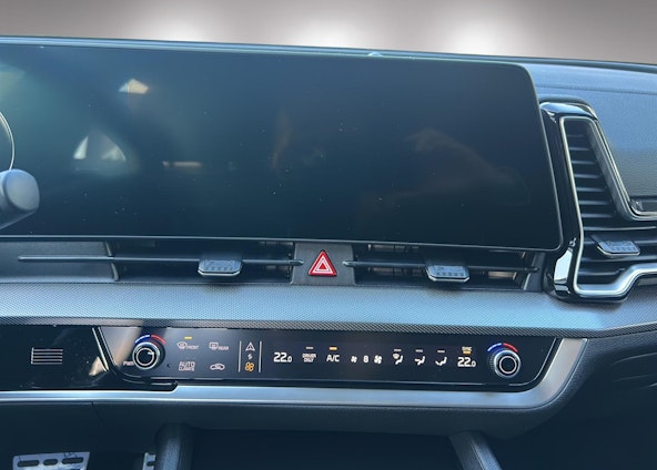 Vehicle image 17 Vehicle image 17