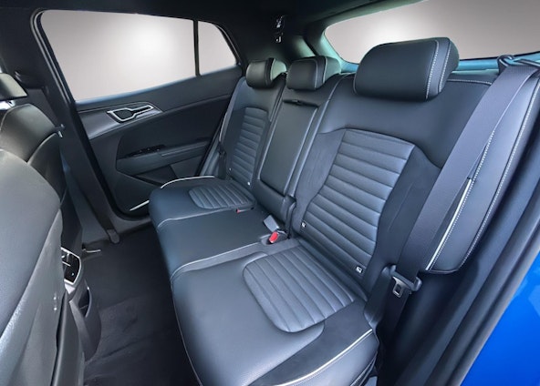 Vehicle image 15 Vehicle image 15