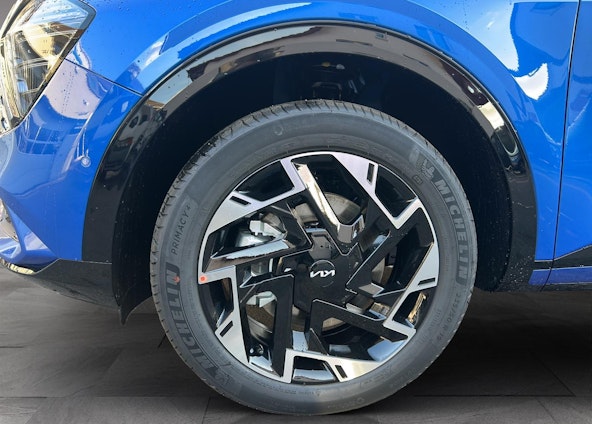 Vehicle image 12 Vehicle image 12