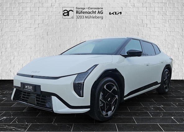 First vehicle image First vehicle image