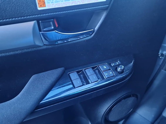 Vehicle image 10 Vehicle image 10