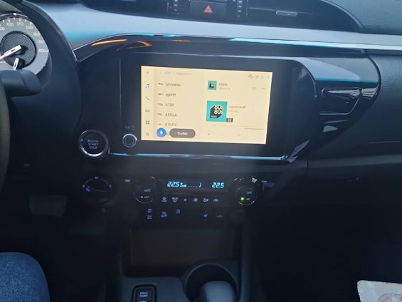 Vehicle image 8 Vehicle image 8