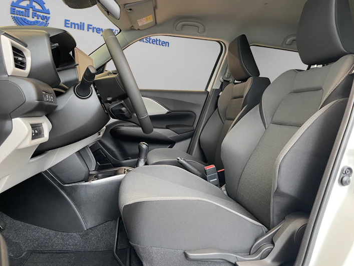 immagine del veicolo SUZUKI SWIFT