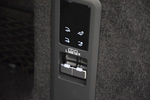 Vehicle image LAND ROVER Range Rover Sport 3.0 I6 300 SE Dynamic