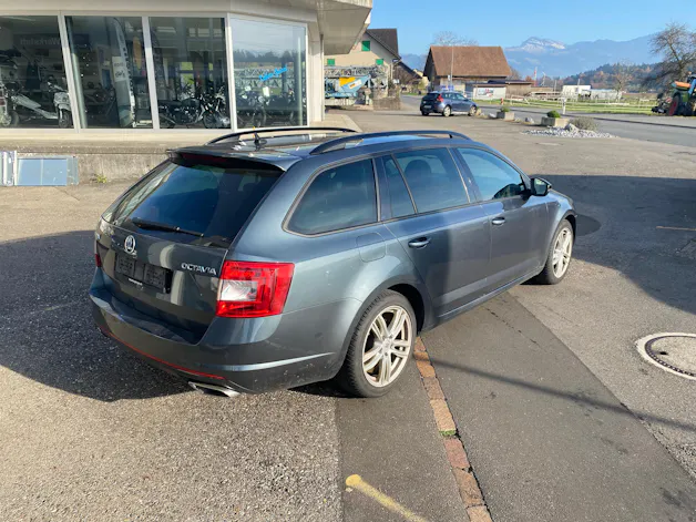 Škoda Octavia Combi 2.0 TDI 184 RS Prag 4x4 DSG