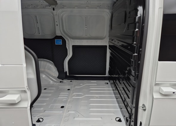 Vehicle image 9 Vehicle image 9