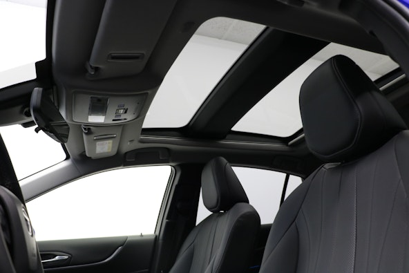 Vehicle image 5 Vehicle image 5