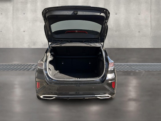 Vehicle image 3 Vehicle image 3