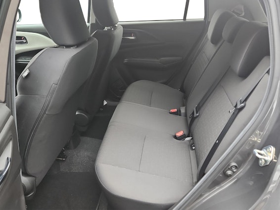 Vehicle image 13 Vehicle image 13