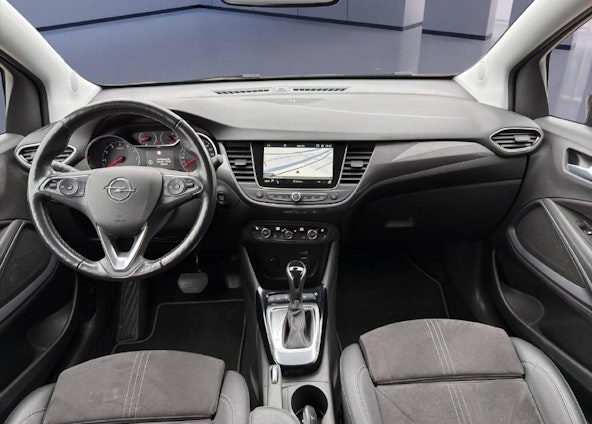 Vehicle image 4 Vehicle image 4