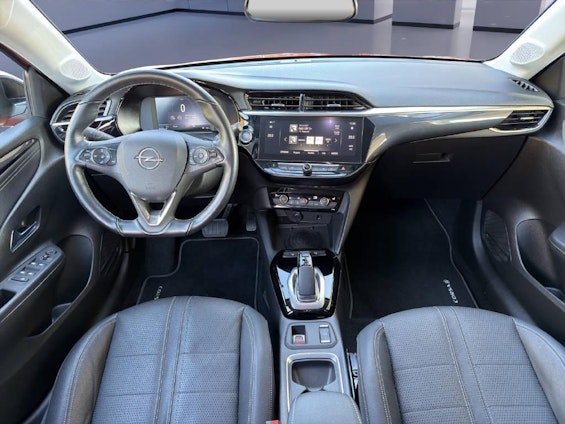 Vehicle image 4 Vehicle image 4