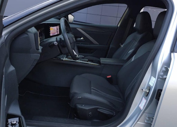 Vehicle image 5 Vehicle image 5