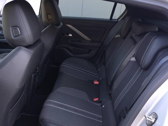 Vehicle image 8 Vehicle image 8