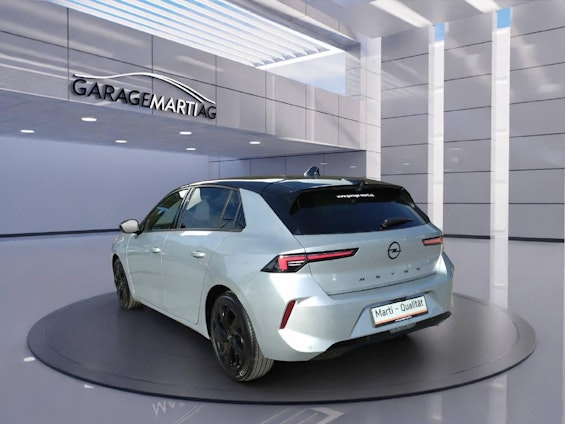 Vehicle image 3 Vehicle image 3