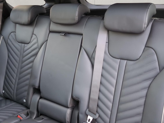 Vehicle image 15 Vehicle image 15