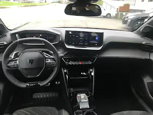 Peugeot 208 1.2 MHEV 110 GT