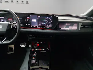 Audi A6 Avant e-tron quattro