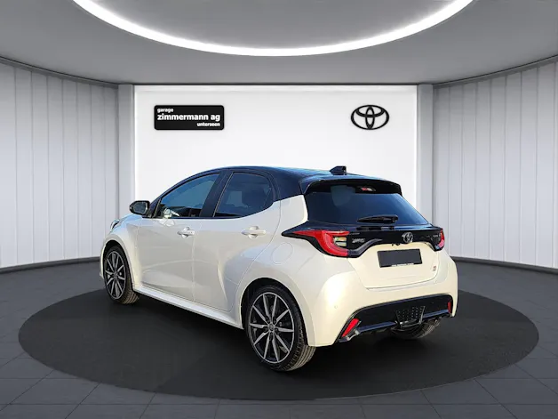 Toyota Yaris 1.5 VVT-i HSD GR Sport