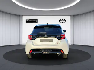 Toyota Yaris 1.5 VVT-i HSD GR Sport