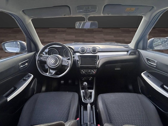 Vehicle image 4 Vehicle image 4