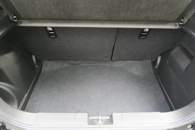 Suzuki Swift 1.2 Compact+ Hybrid