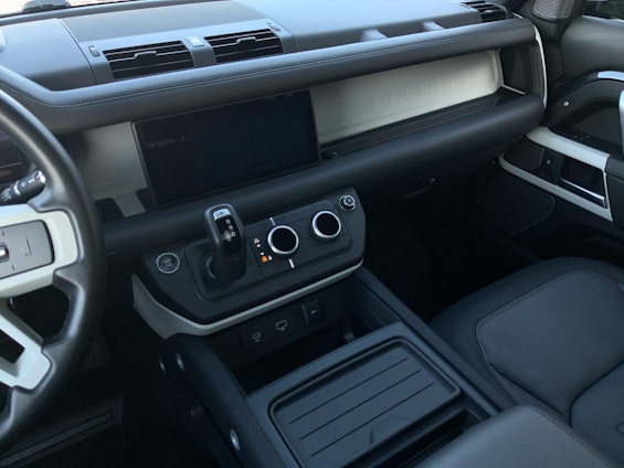 Vehicle image 9 Vehicle image 9