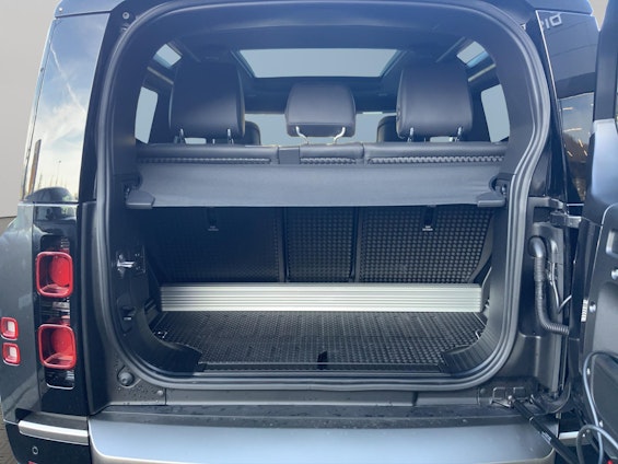 Vehicle image 10 Vehicle image 10