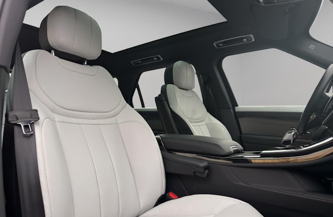 Vehicle image 2 Vehicle image 2