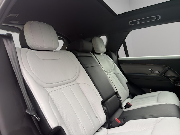 Vehicle image LAND ROVER RANGE ROVER SPORT