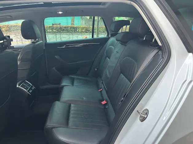 SKODA Superb Combi 2.0 TSI L&K DSG 4x4