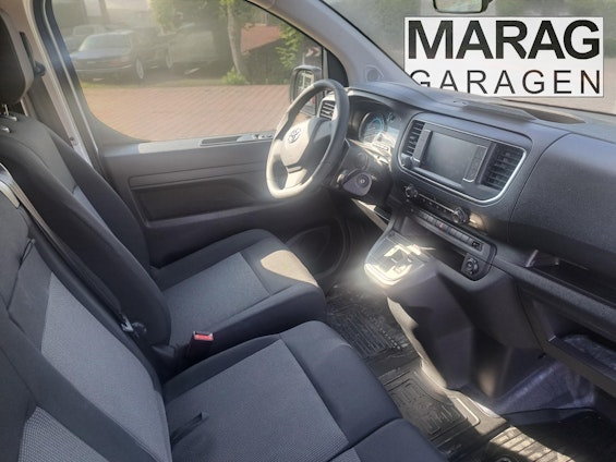 Vehicle image 11 Vehicle image 11