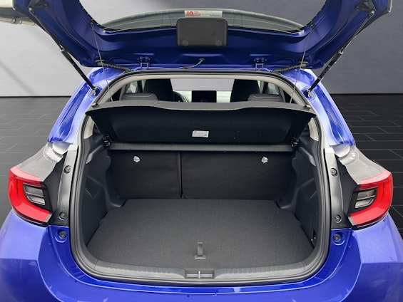 Vehicle image 9 Vehicle image 9