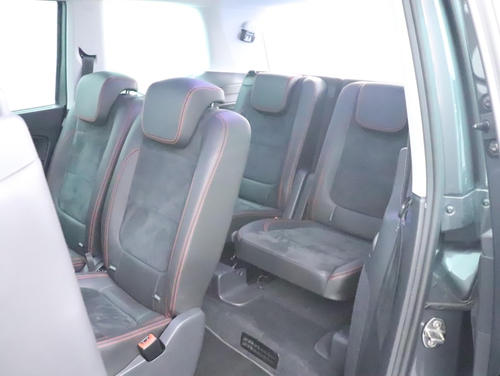 Vehicle image SEAT ALHAMBRA