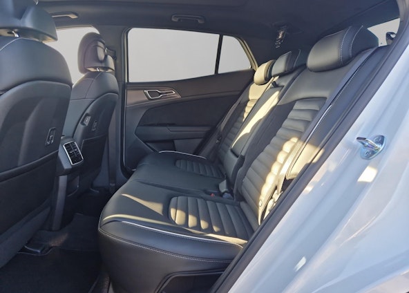 Vehicle image 15 Vehicle image 15