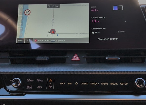 Vehicle image 13 Vehicle image 13