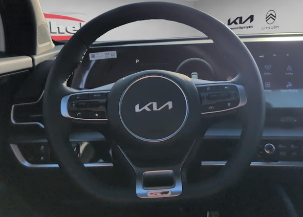 Vehicle image 10 Vehicle image 10