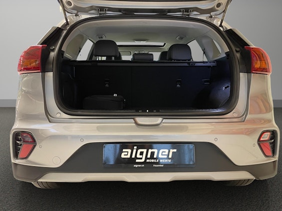 Vehicle image 8 Vehicle image 8