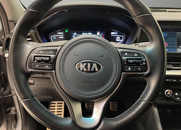 Vehicle image 4 Vehicle image 4