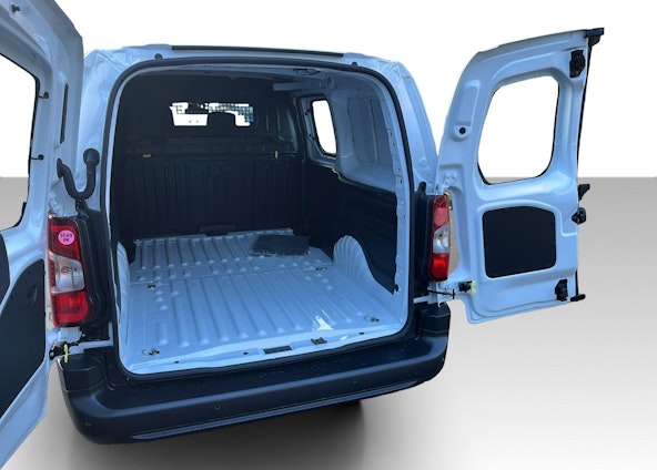 Vehicle image 10 Vehicle image 10